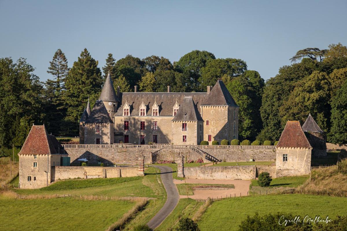 Château des Feugerets - Housity