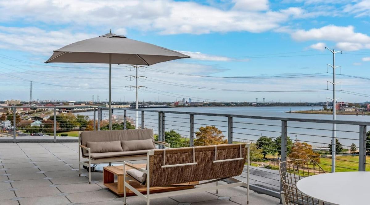 ONE11 Hotel - Housity