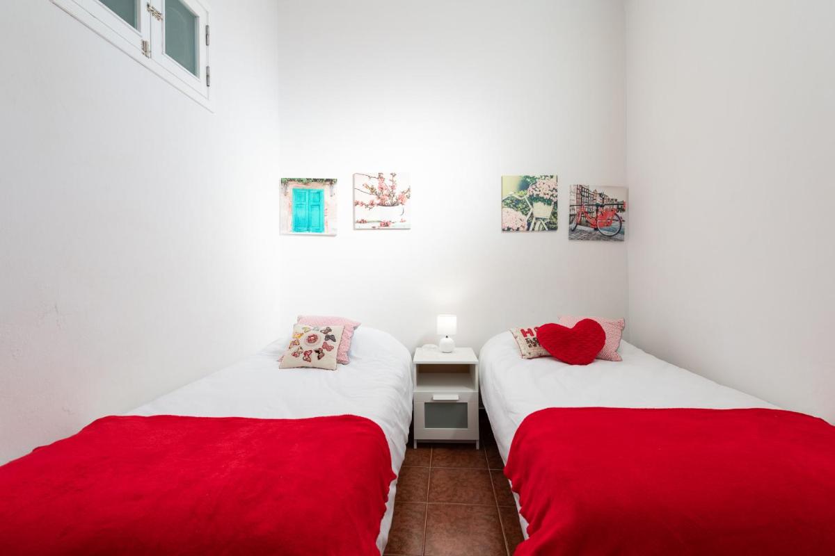 Balcony Spacious 2BR Arucas Historic Center - Housity