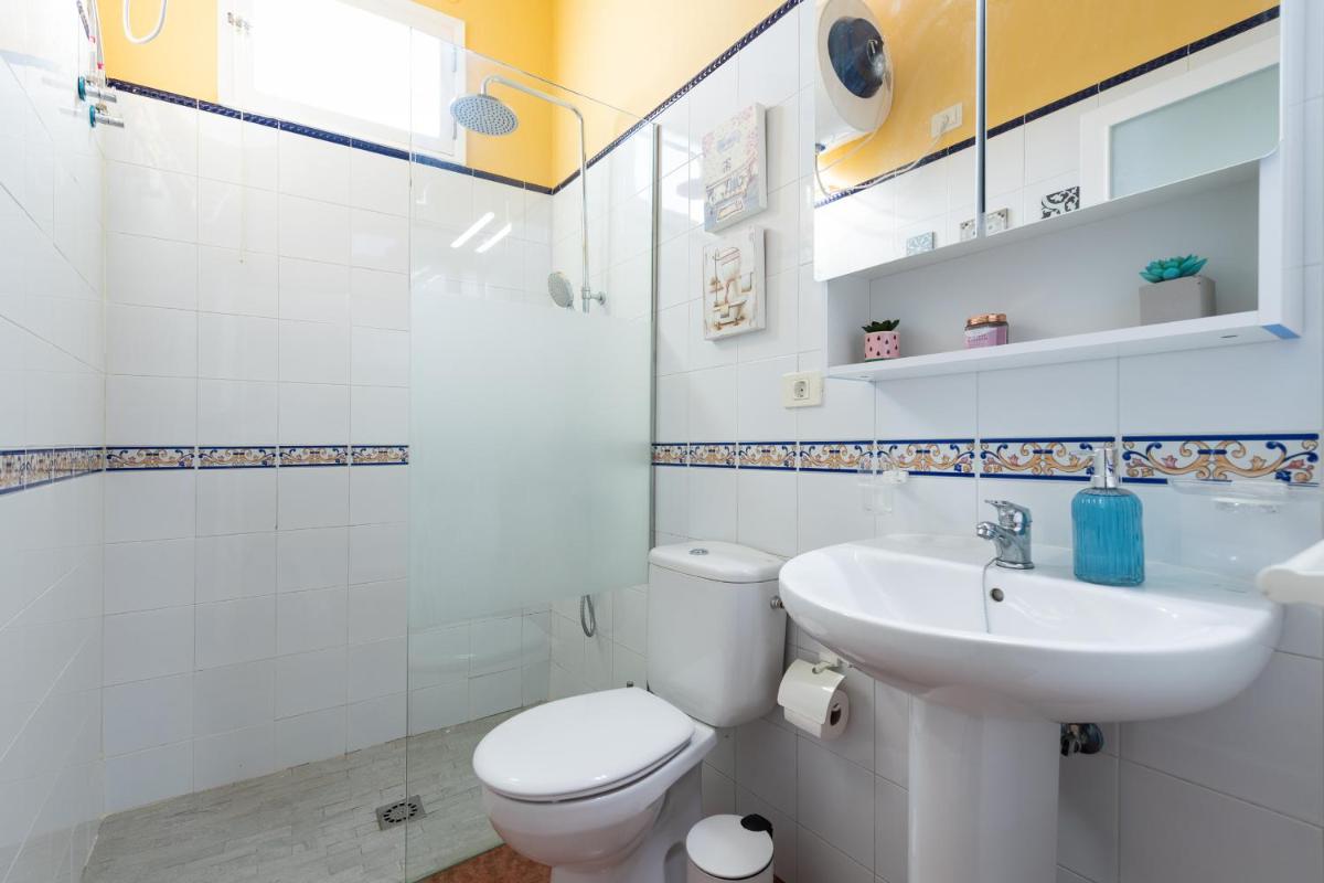 Balcony Spacious 2BR Arucas Historic Center - Housity