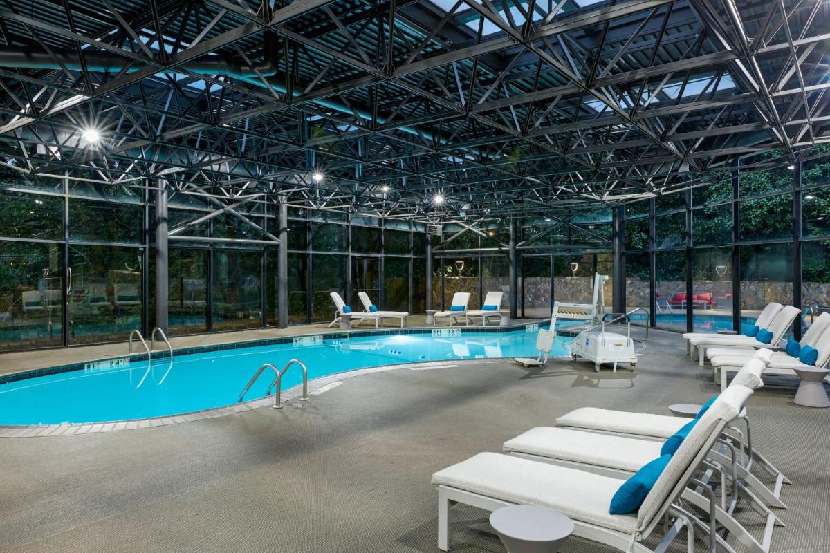 The Westin Atlanta Airport - Housity