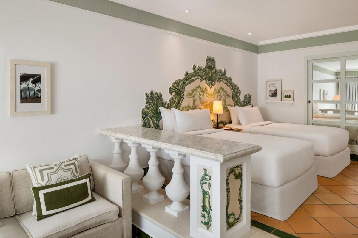 Uma área de estar em Pine Cliffs Hotel, a Luxury Collection Resort, Algarve
