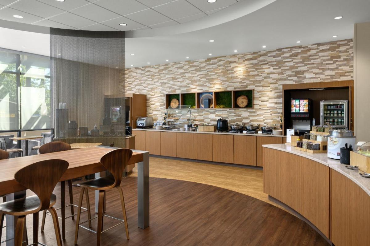 SpringHill Suites Coeur d'Alene - Housity