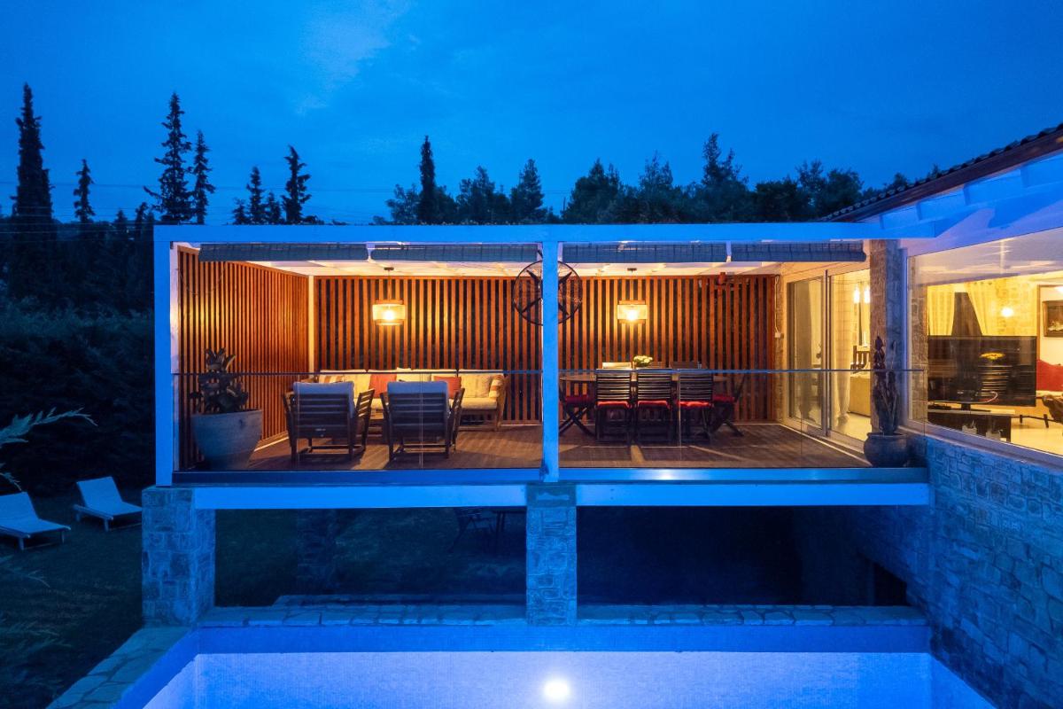 Maria Elena Villas II - Housity