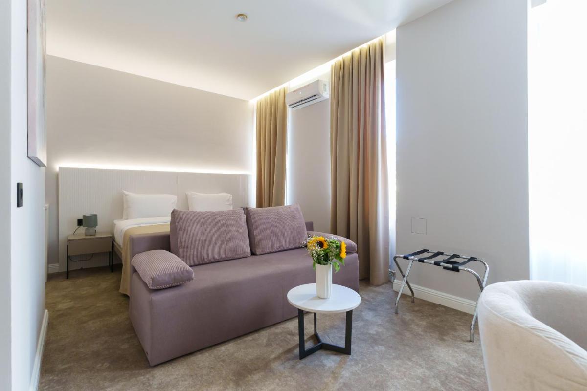 Move In Aparthotel - Housity