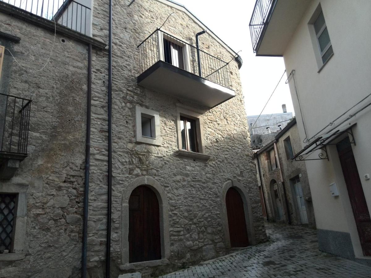 Dieci tornesi - Housity