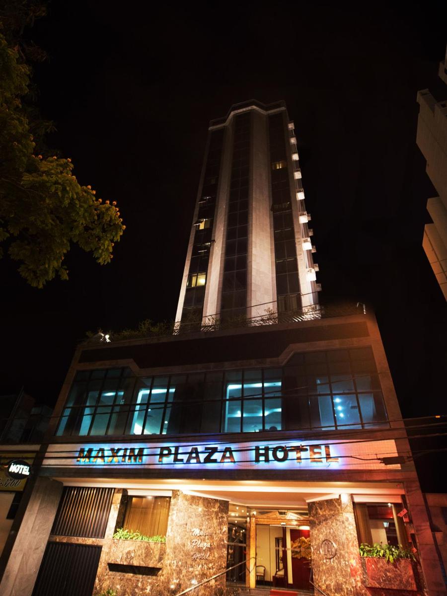 Maxim Plaza Hotel - Housity