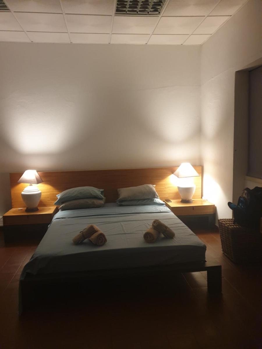 St@y Tunes - Housity