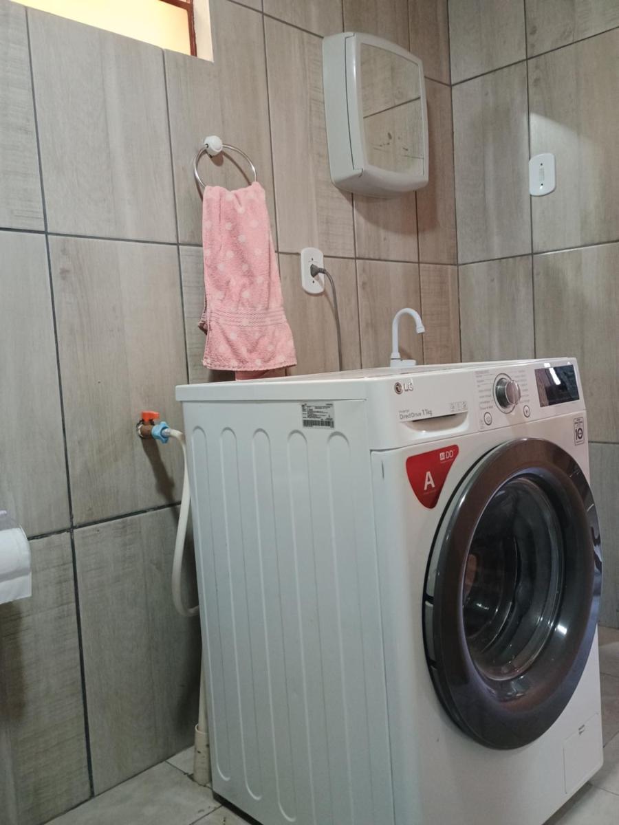 Pousada ideal -casa 3 nos fundos - Housity