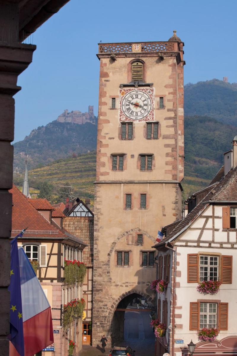 Vue générale sur la montagne ou vue sur la montagne depuis l'hôtel