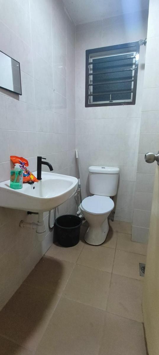 Apartment Near EcoShop & Speed99 - Housity