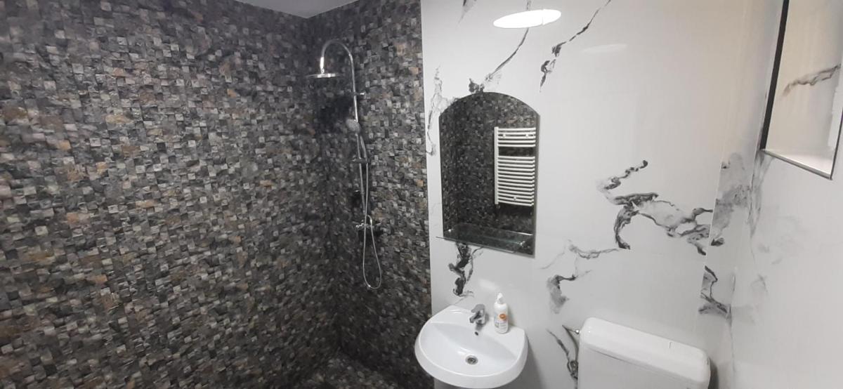 B&B Duo Caffe - Housity