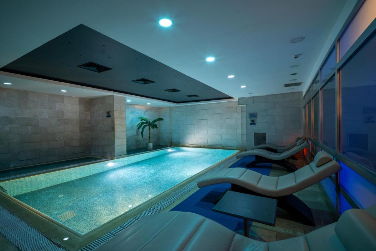 Grand S Hotel - Housity