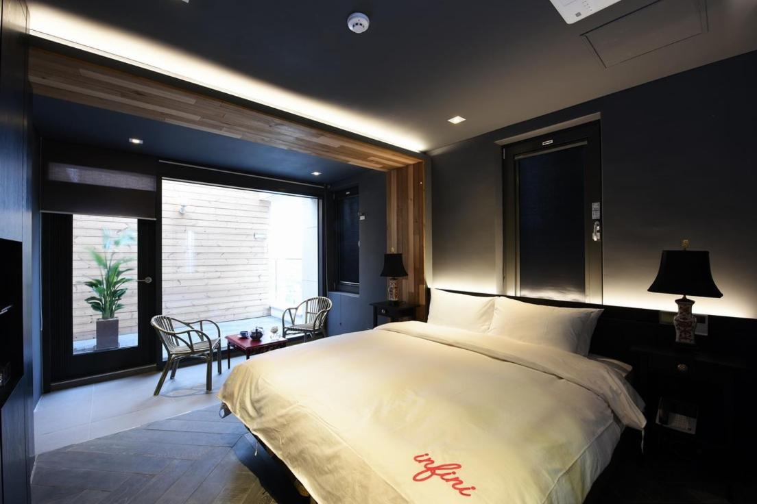 Hotel Infini - Housity