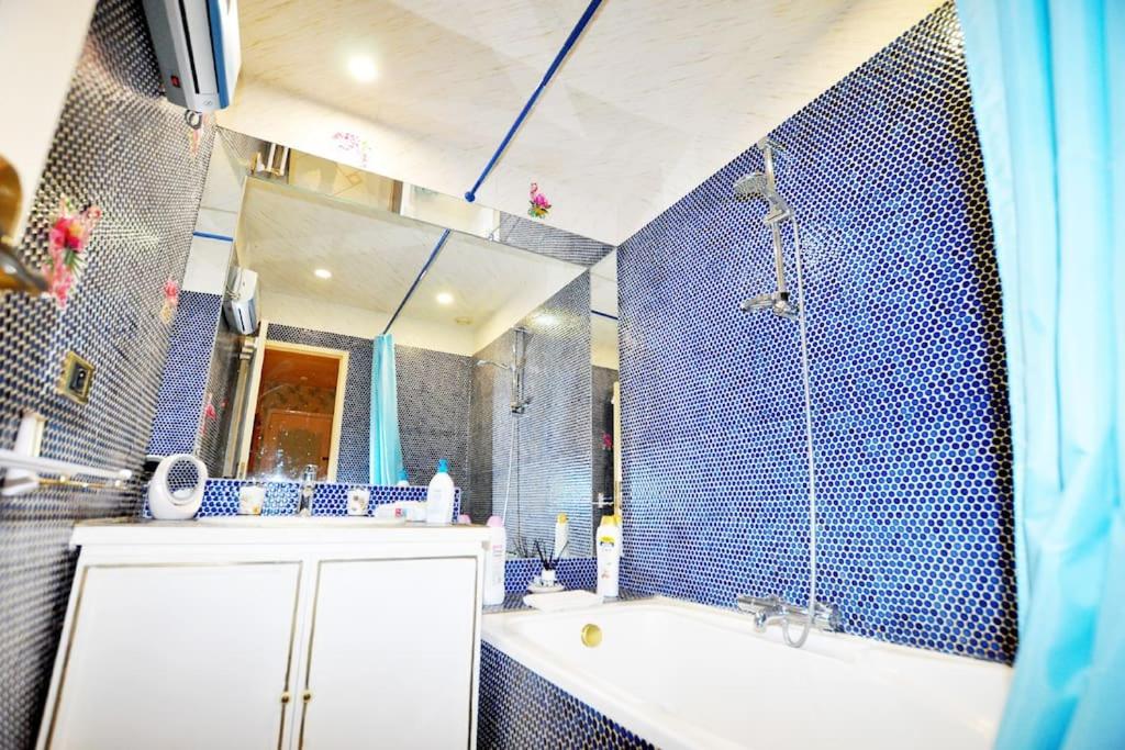 Proche Château de Salses, Maison avec piscine - Housity