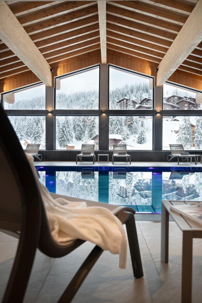 Piscine de l'établissement MGM Hôtels & Résidences - Résidence Le Hameau de l'Ours ou située à proximité