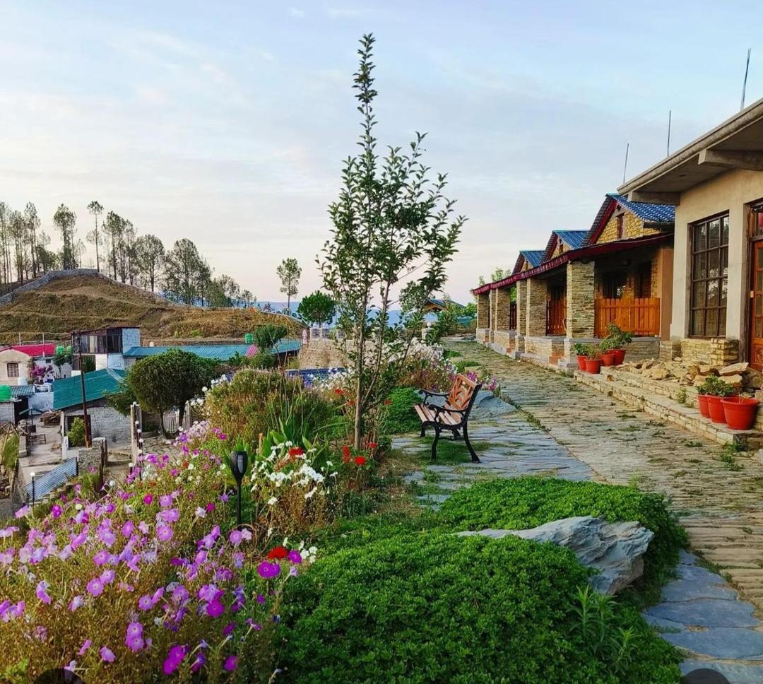 Meraki Huts - Housity
