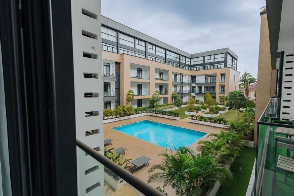Suitetrails - Studio Apartment Embassy Gardens Cantonment