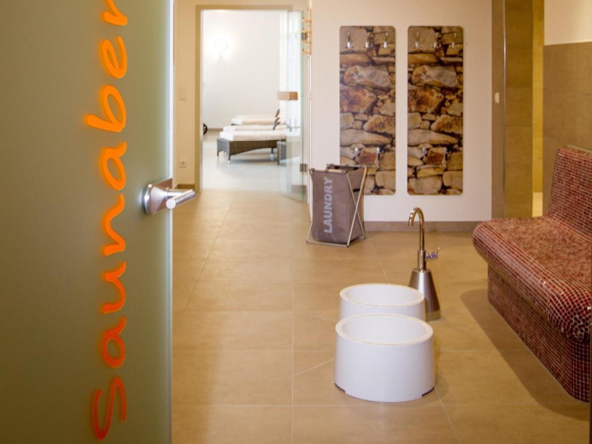 Hotel Waldblick - Housity