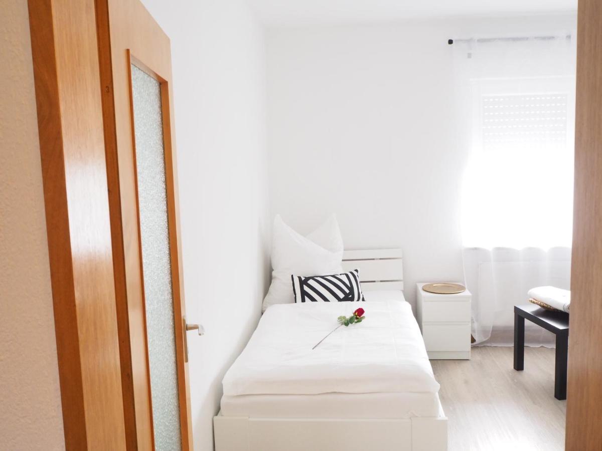 Villa Natur Monteur & Ferienwohnung mit WLAN & PARKPLATZ - Housity