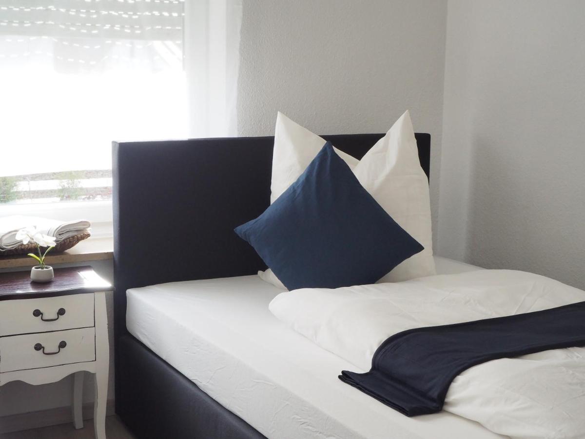 Villa Natur Monteur & Ferienwohnung mit WLAN & PARKPLATZ - Housity