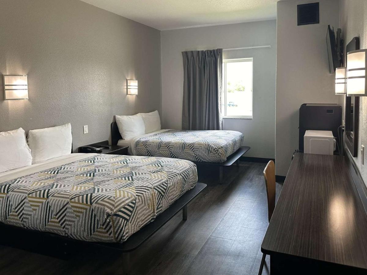 Motel 6-Mission, TX - Housity