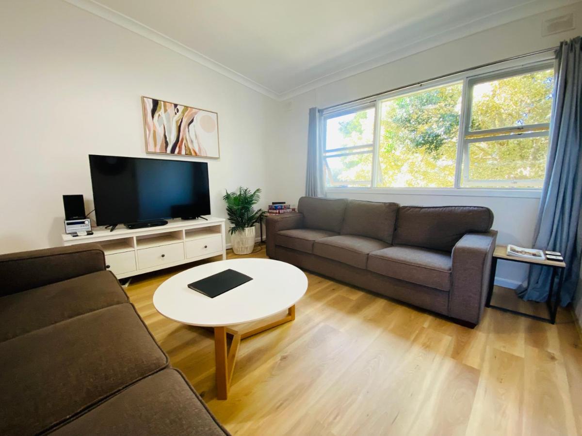 Large Home and Yard Gateway to Barossa, Davoren Park - Housity