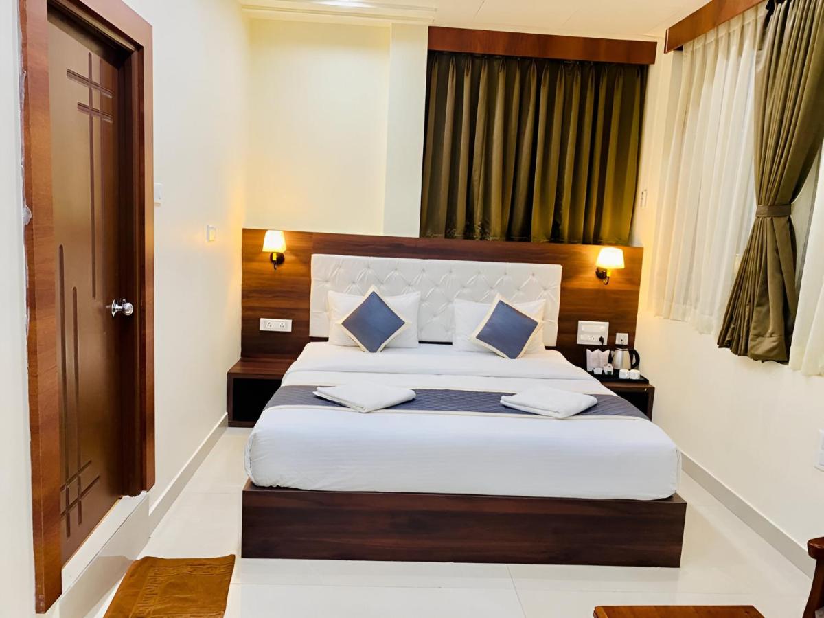 PPH Living Gnr Grand Luxury Rooms - Housity
