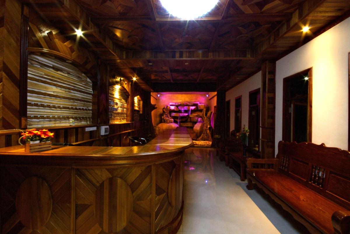 Sangsawan Palace Khaolak Resort - Housity