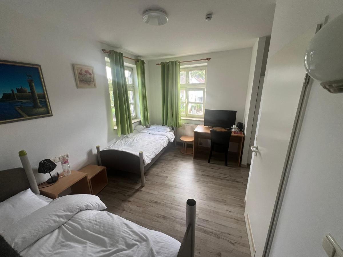 Upper-House Goldener Hirsch - Housity