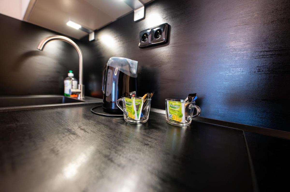 Post 120 Suites - Housity