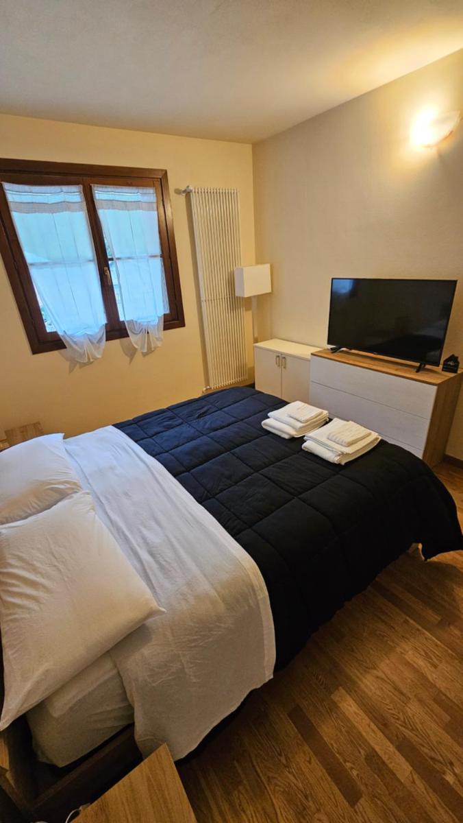 La terrazza sulle piste Val di Luce - BIANCHERIA INCLUSA - Housity