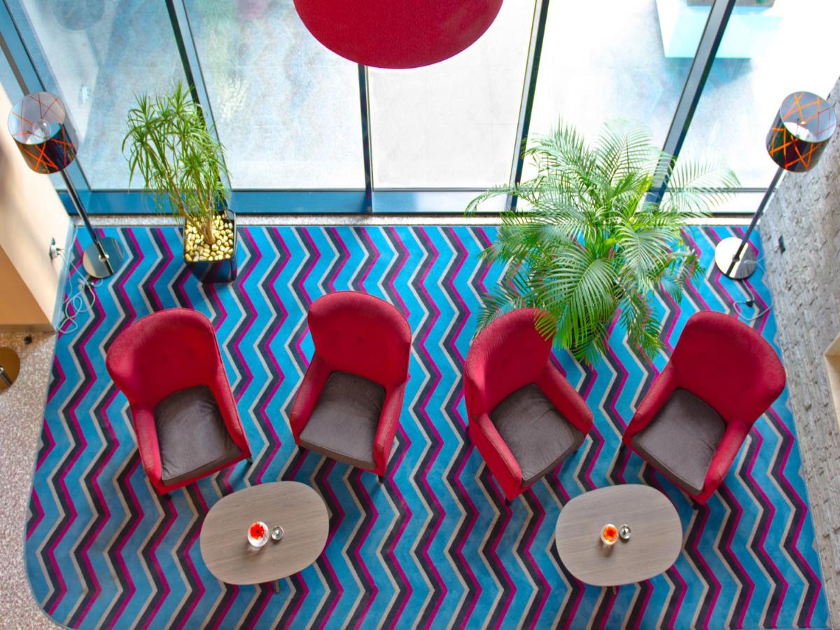 Chirag Plaza Hotel - Housity