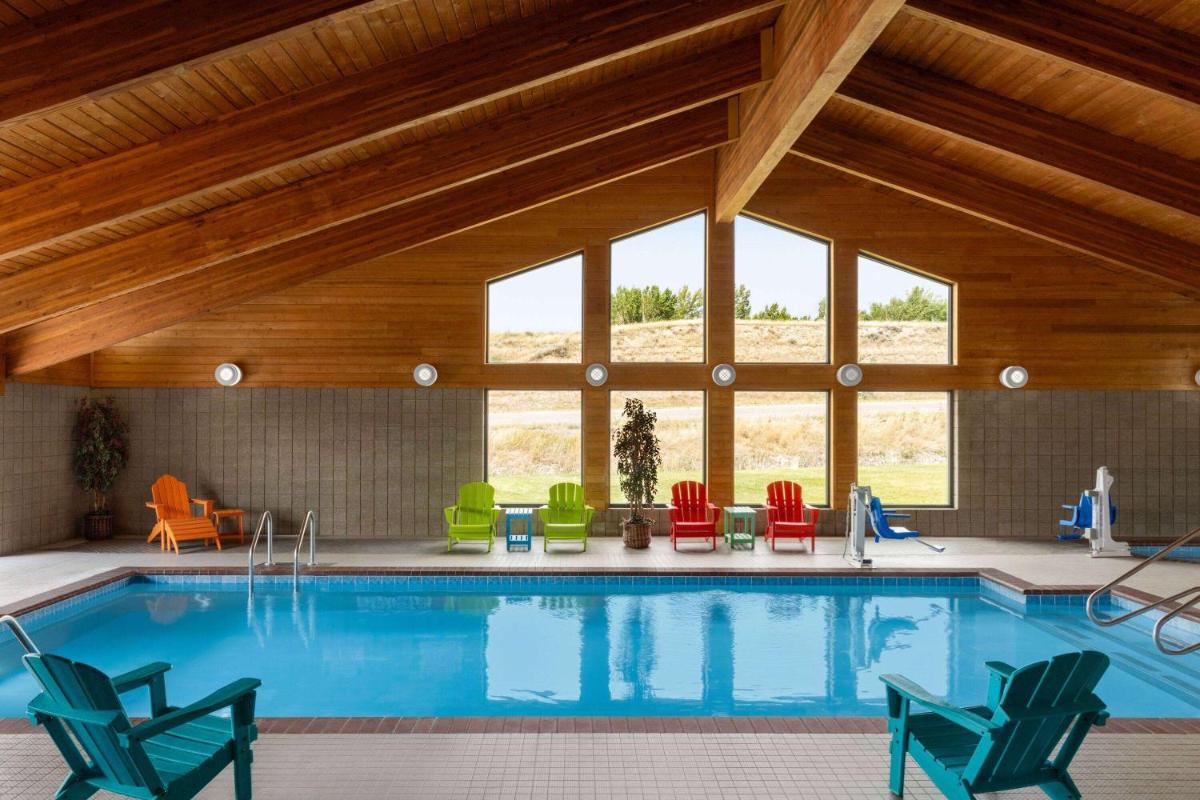 AmericInn by Wyndham Havre - Housity