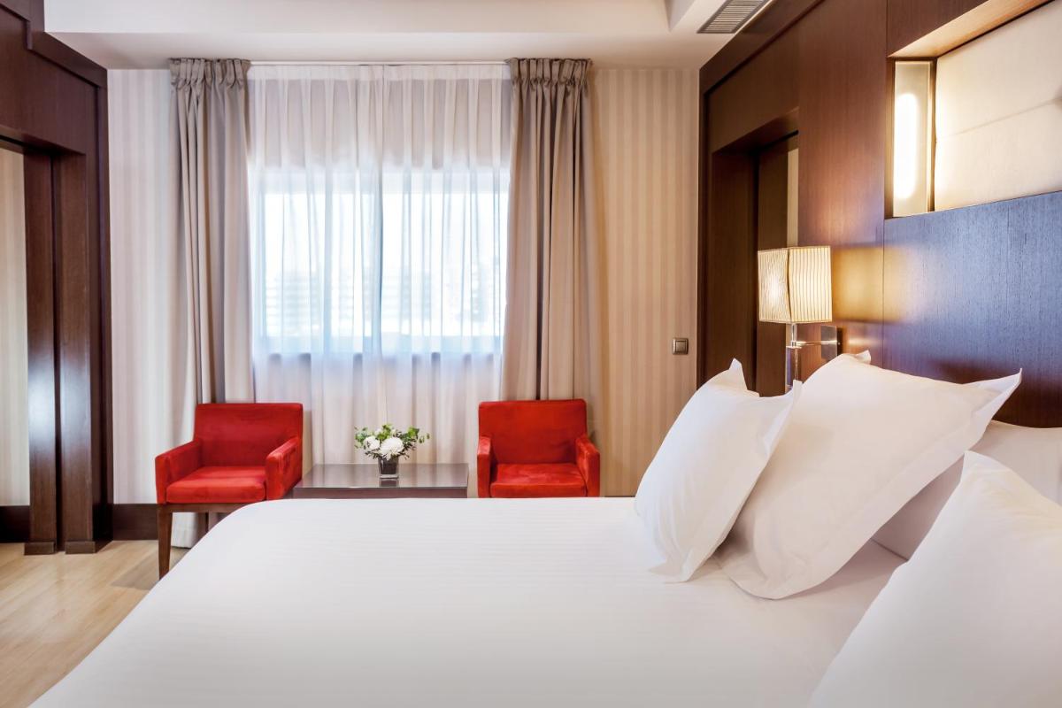 Cama o camas de una habitación en Barceló Granada Congress