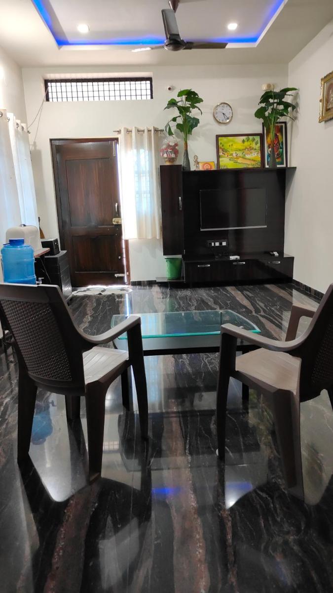 Rocky Homestay - Housity