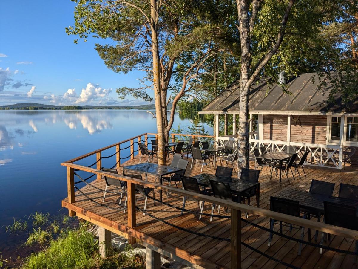 Santa's Little Village - Hotel Uitonniemi - Housity