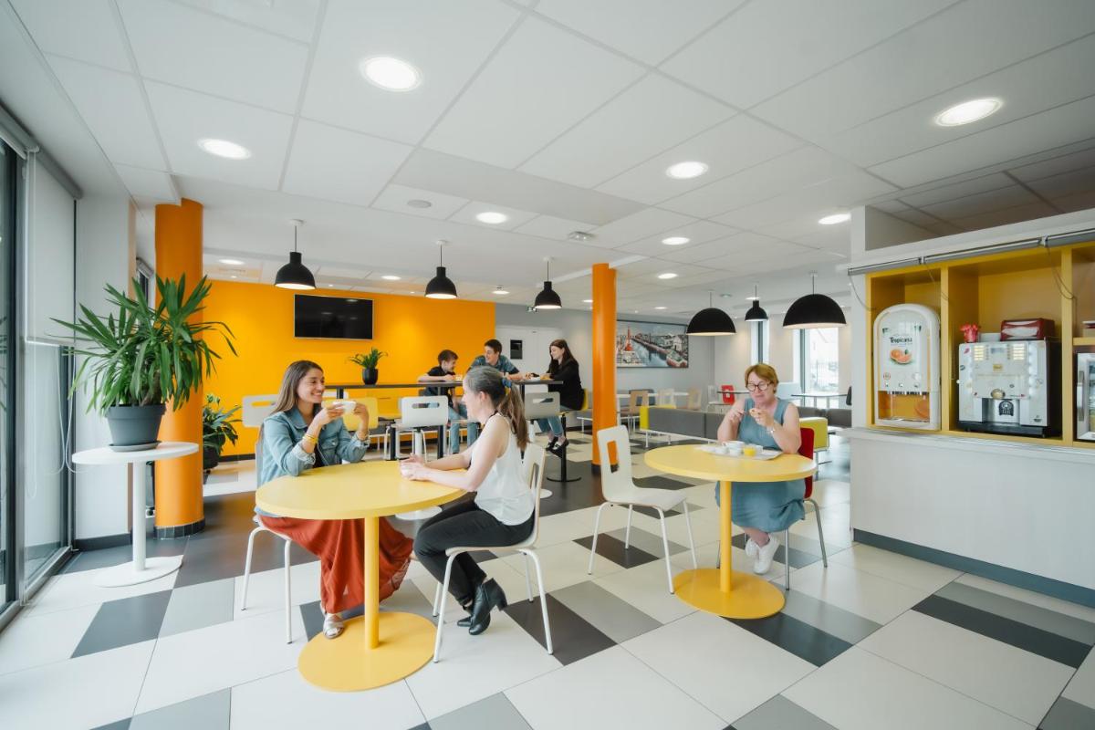 Premiere Classe Le Havre Centre-LES DOCKS - Housity