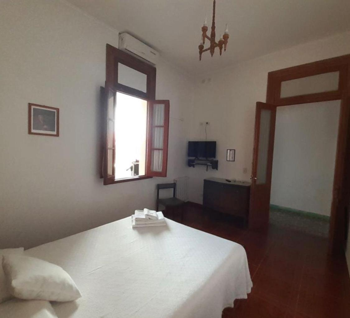HOTEL LOURD MARY - Housity