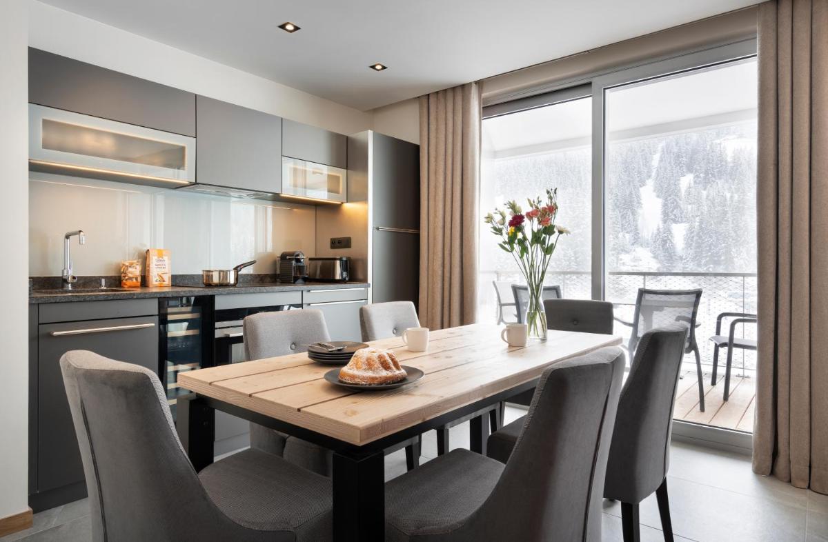 Cuisine ou kitchenette dans l'établissement MGM Hôtels & Résidences - Résidence Alhéna