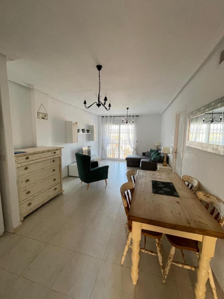 Ground floor apartment with 3 pools - Housity