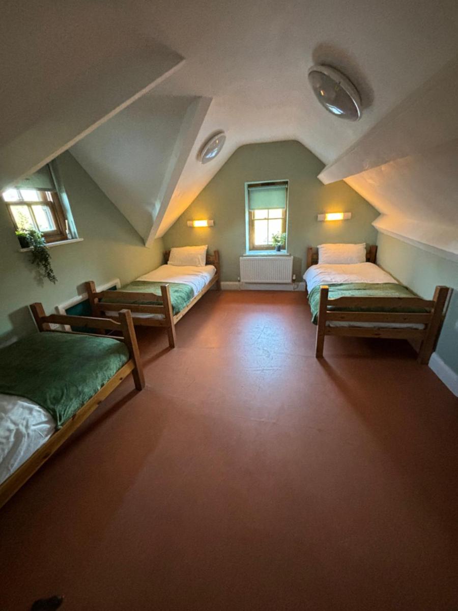 Llety Glyndwr - Bunkhouse - Housity