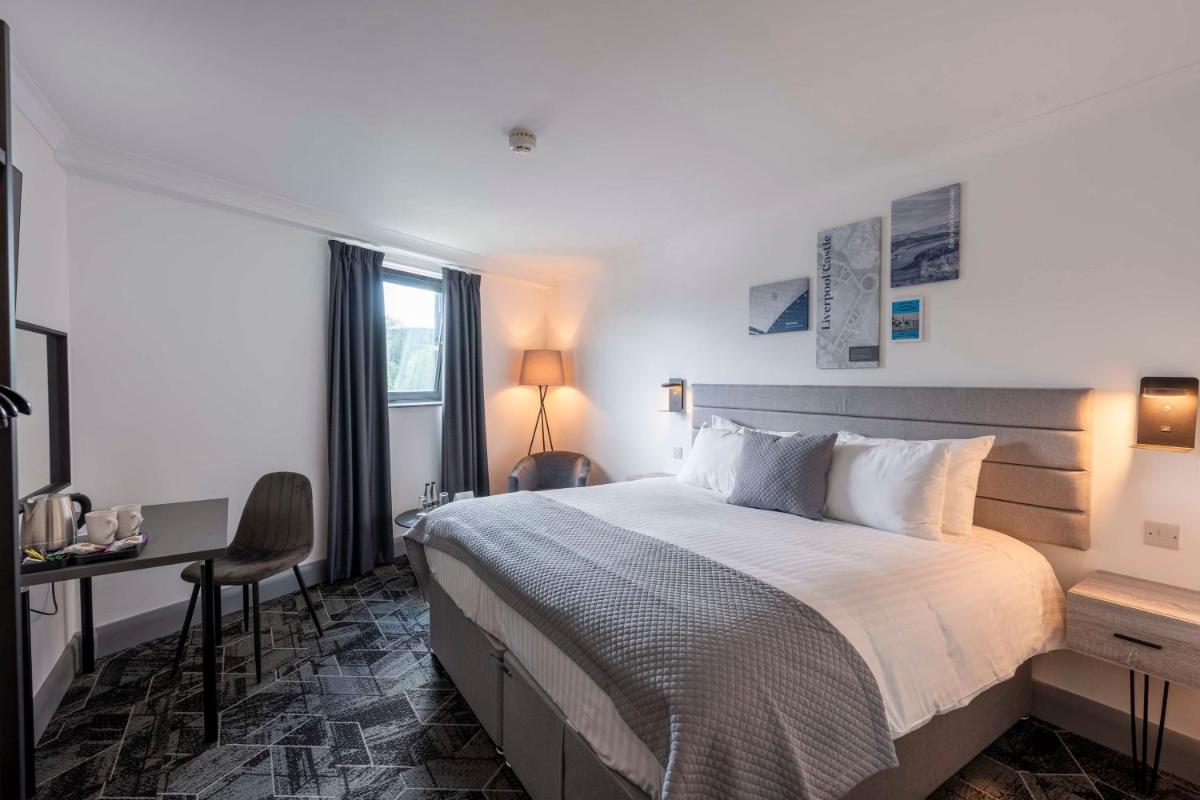 Bolton Stadium Hotel - Housity