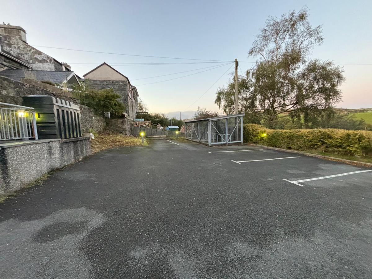 Llety Glyndwr - Bunkhouse - Housity