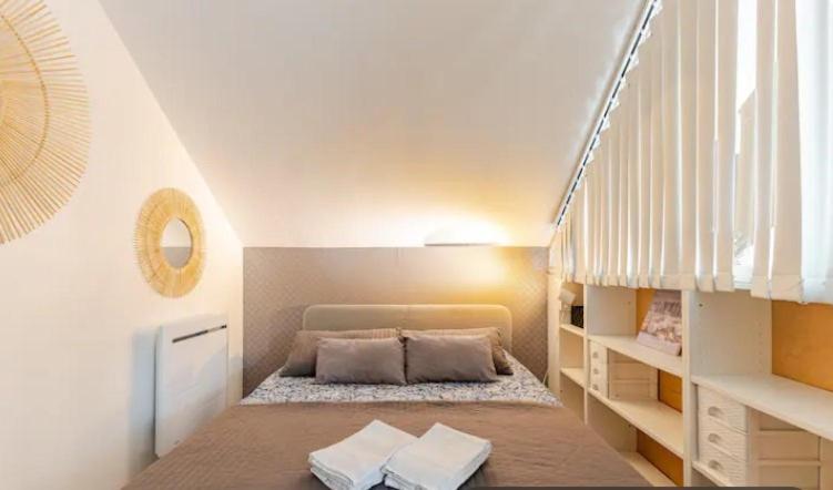 4pers 2lits 5 min aéroport Orly,navette et parking extra,location en nuit et jourChez Sandro, - Housity
