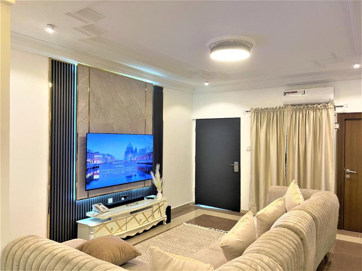 Imperio Apartments - Hizvo