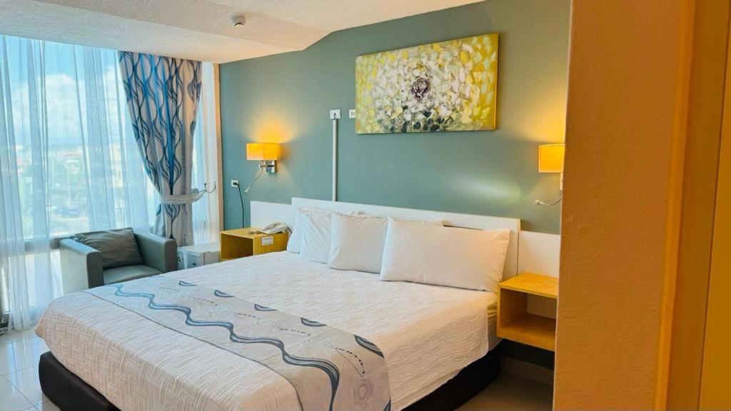Golden Tree Hotel Belize - Housity