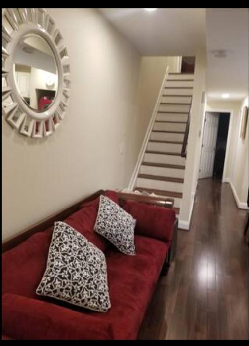 Beautiful New 4 Bedroom 3 Bath Family Home Or 1 BR Apt Nr Howard U Downtown NW DC - Hizvo