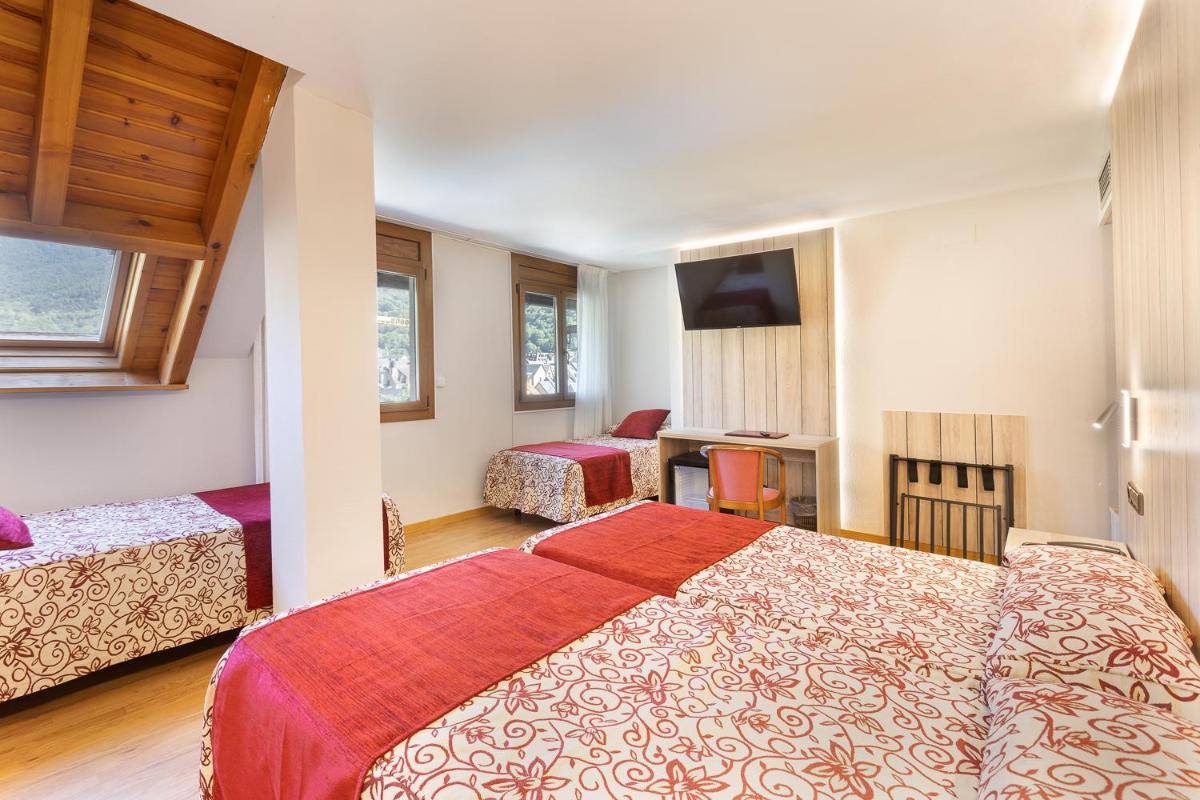 Cama o camas de una habitación en Hotel Eth Solan & SPA