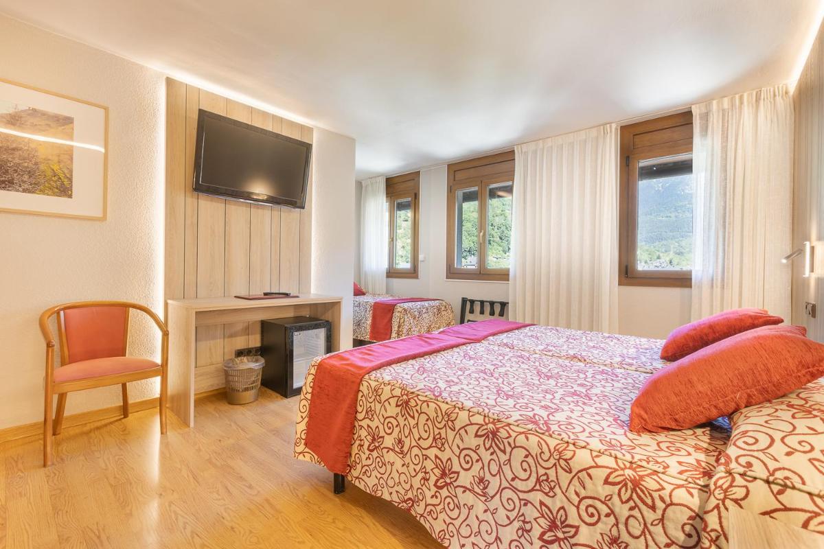Cama o camas de una habitación en Hotel Eth Solan & SPA